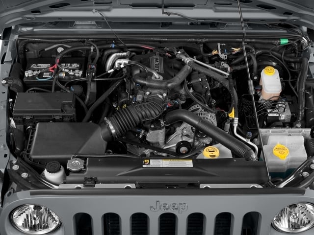 2015 Jeep Wrangler Unlimited 4WD 4dr Sport - 22412902 - 12